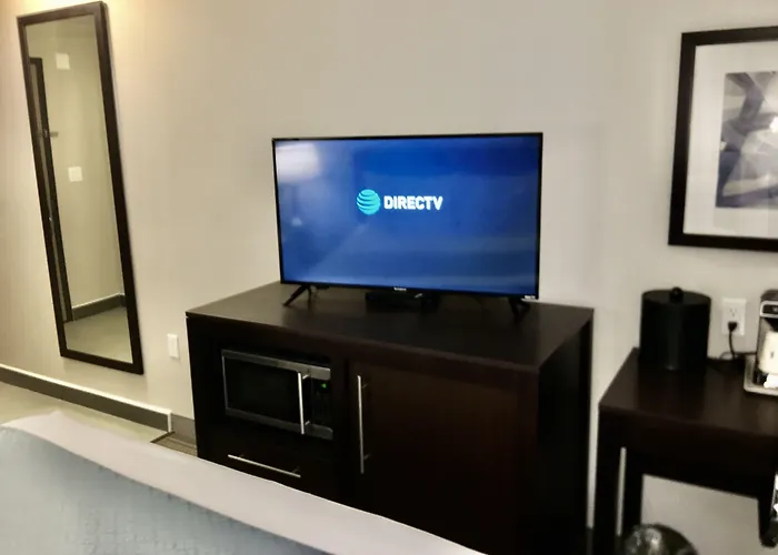 Wingate By Wyndham Jfk Airport, Far Rockaway Ny