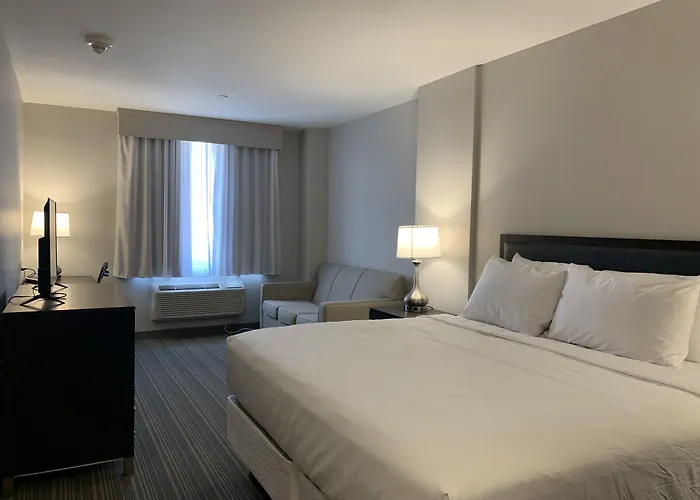 Wingate By Wyndham Jfk Airport, Far Rockaway Ny