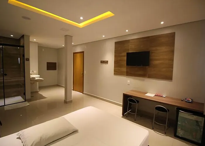 Plaza Motel (Adults Only) Votorantim