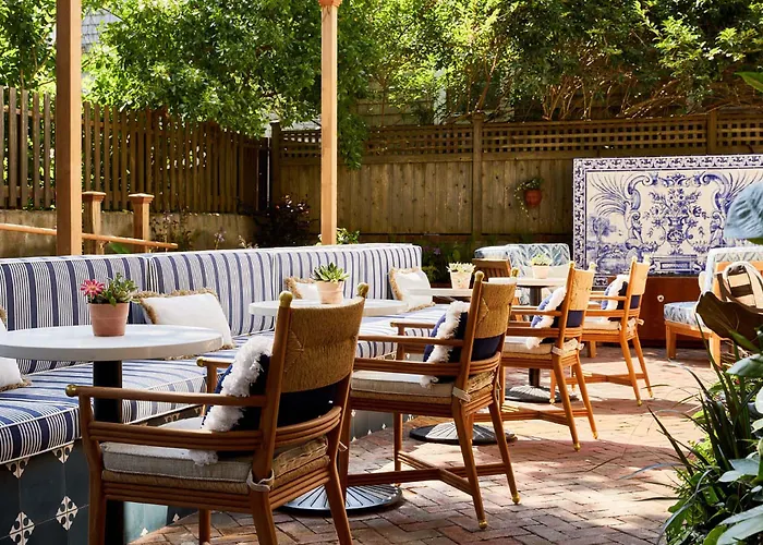 Blue Iris By Life House Hotel Nantucket