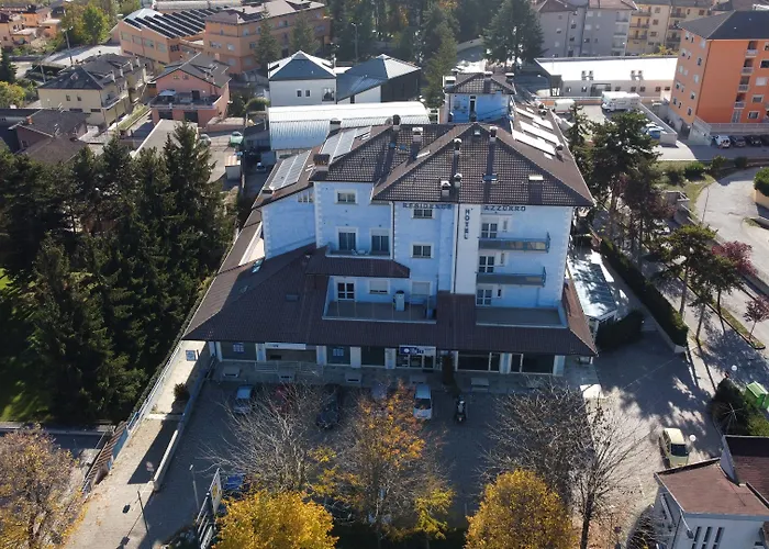 Hotel Azzurro LʼAquila