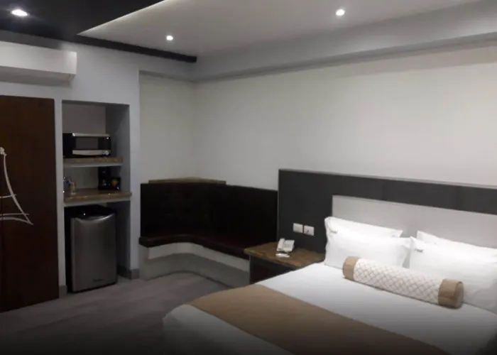 Hotel Eiffel Ensenada