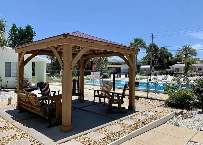 Ocean Eleven Suites New Smyrna Beach