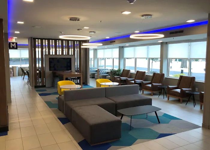 Microtel Inn & Suites By Wyndham Hot Springs