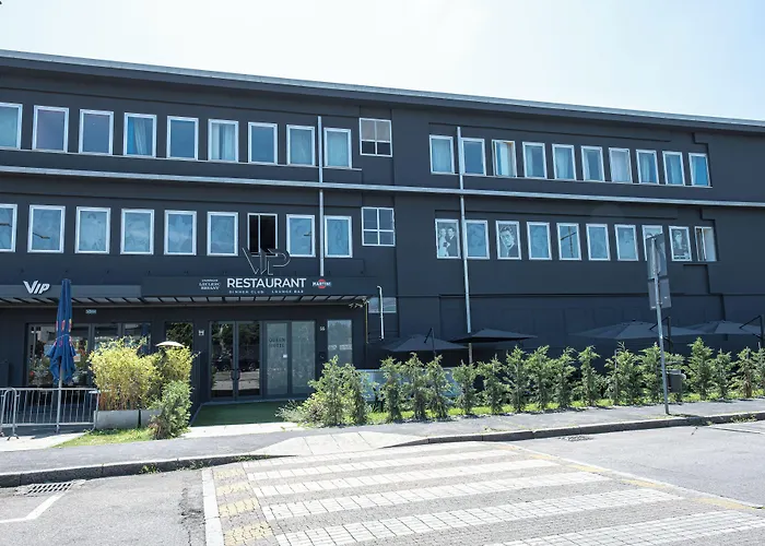 Queen Hotel