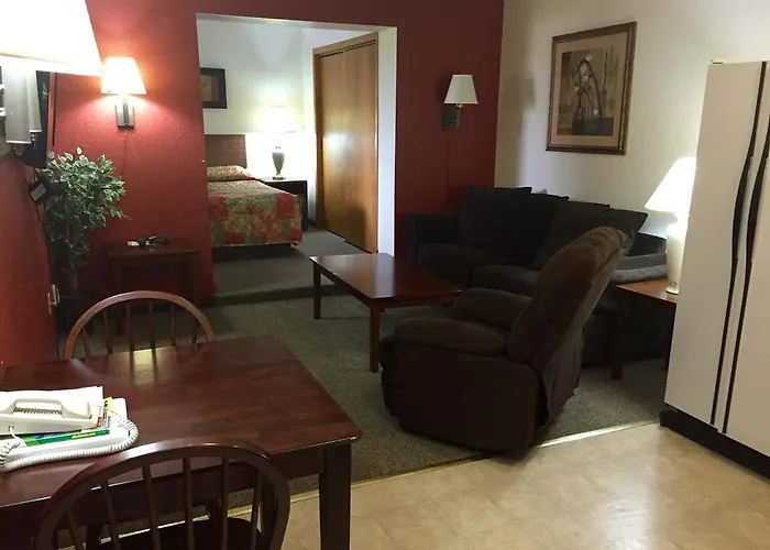 Americas Best Value Inn Grand Forks