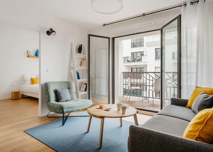 Edgar Suites Chatillon