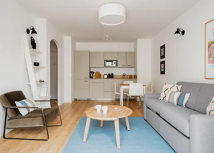 Edgar Suites Chatillon