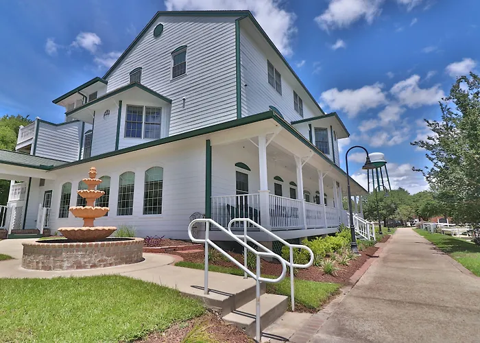 The Cypress Inn Conway