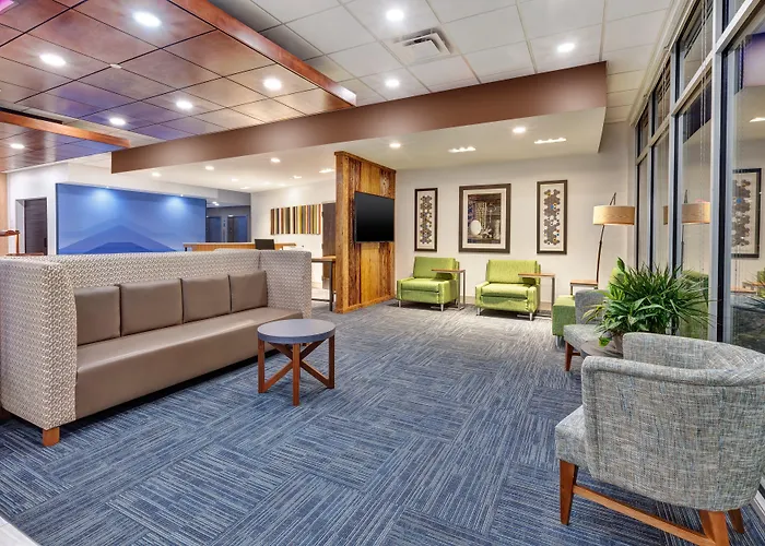 Holiday Inn Express & Suites - Milan - Sandusky Area By Ihg
