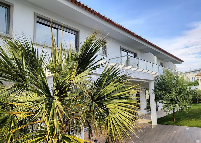 Embaixada Da Vila Cascais