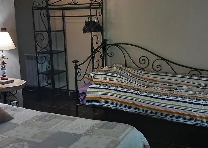 chambres d hotes ,hotel ,Secret d'une Nuit a vicq prės de onnaing,avec piscine