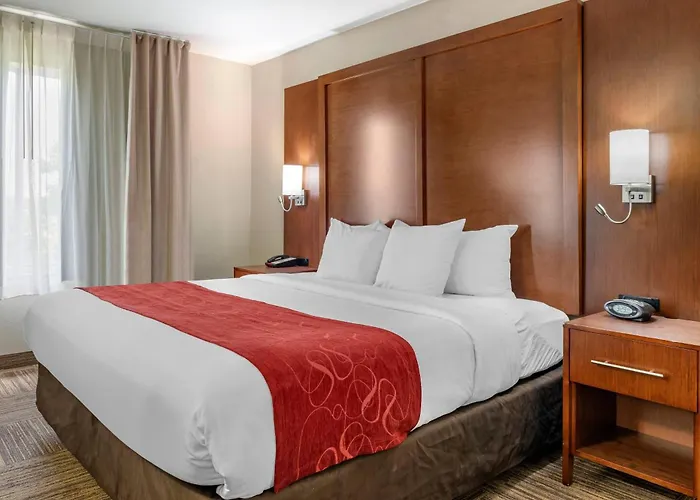 Comfort Suites Urbana Champaign, University Area