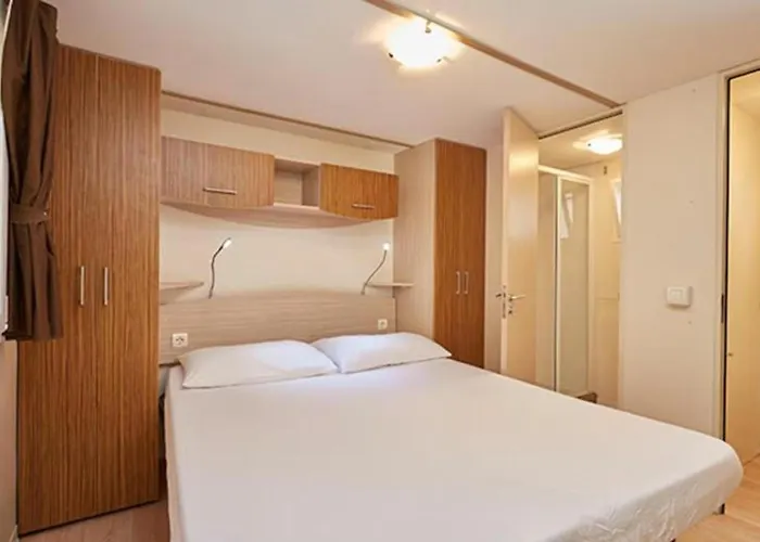Eurocamp Mobile Homes At Fkk Nudist Campsite Solaris Tar-Vabriga