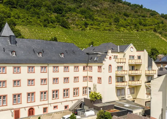 Schloß-Hotel Petry Treis-Karden