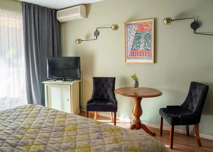 Logis Hotel Diana Vence