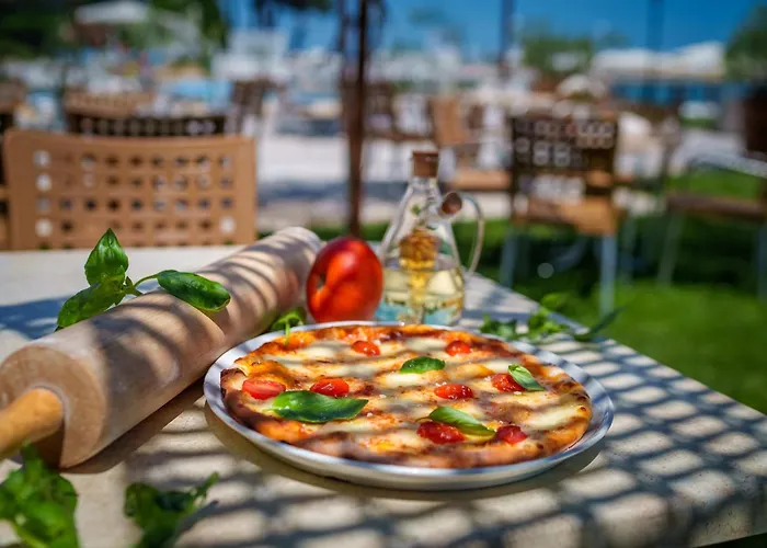 Hvd Riviera Beach Ultra All Inclusive & Mineral Pool - Private Beach & Free Parking Golden Sands