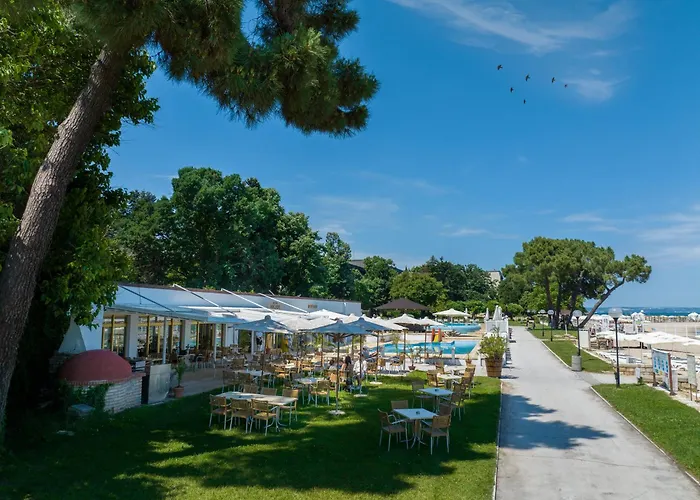 Hvd Riviera Beach Ultra All Inclusive & Mineral Pool - Private Beach & Free Parking Golden Sands