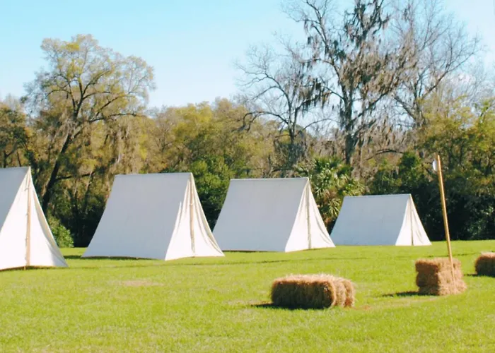 Silver Springs Hotels