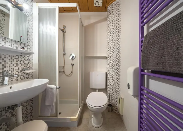 Hotel Deva Riva del Garda