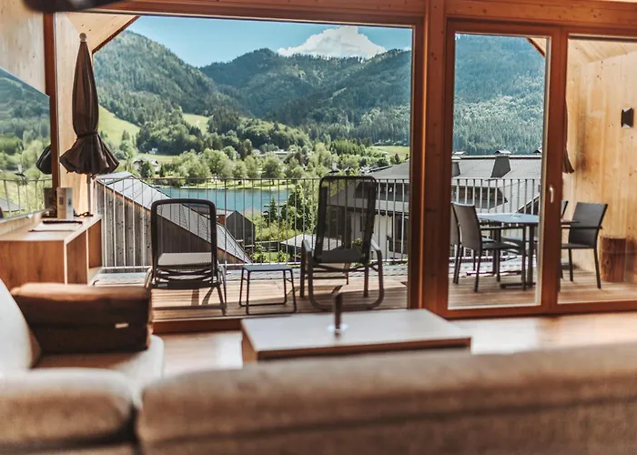 Regitnig GmbH - 4 Sterne Hotel und Chalets Weissensee