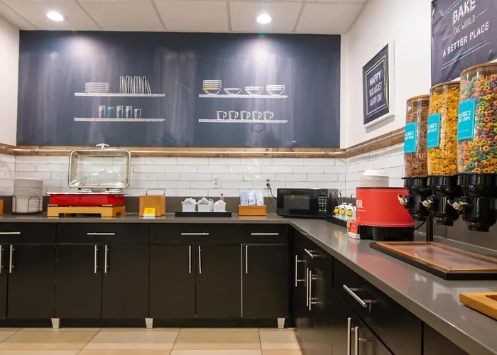 Hampton Inn & Suites College Station