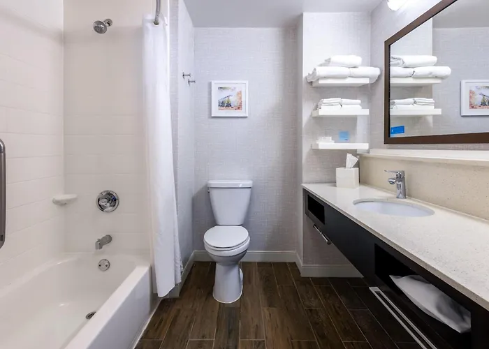 Hampton Inn Commerce
