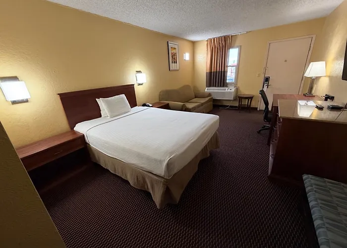 Nendels Inn & Suites Dodge City Airport