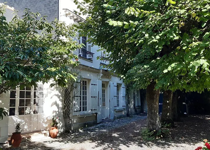 La Héraudière Bed&Breakfast Tours