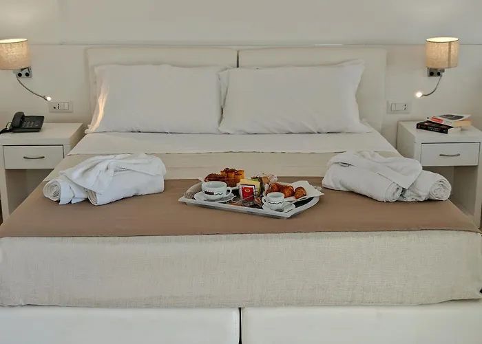 Resort Rocca di Vadaro - Beachfront Suites, Rooms&Apartments Capo Vaticano