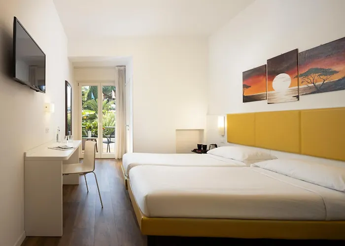 Hotel Villa Claudia Torbole Sul Garda