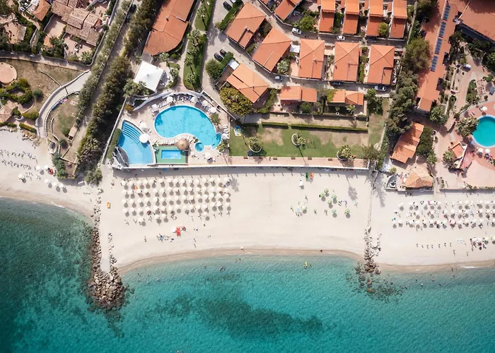 Cala Petrosa Resort Parghelia