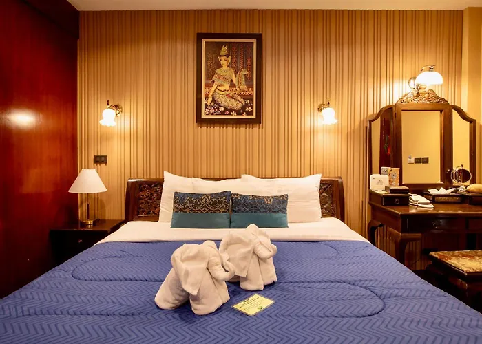 At Chiang Mai Hotel