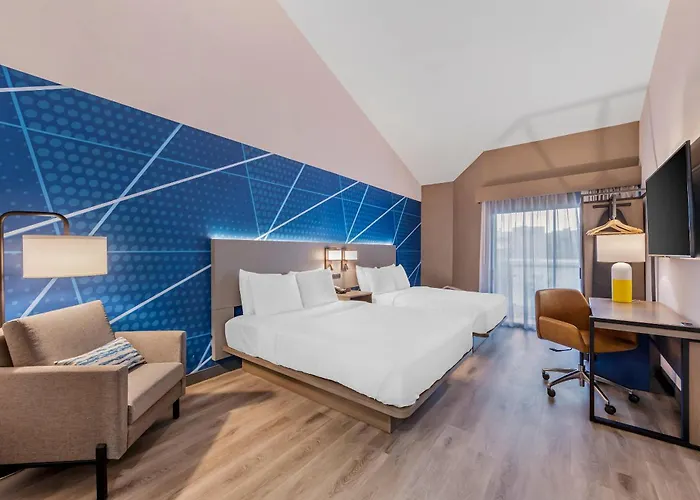 Comfort Inn & Suites Irvine Spectrum