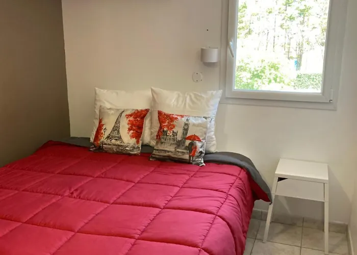 LOGIS Hôtel La Chaumière Marseillan 