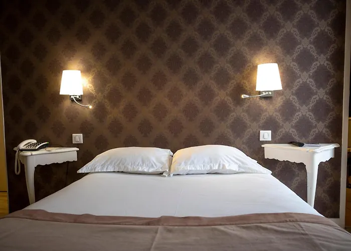 Logis Hôtels Restaurant Les 3 Rois Issoudun