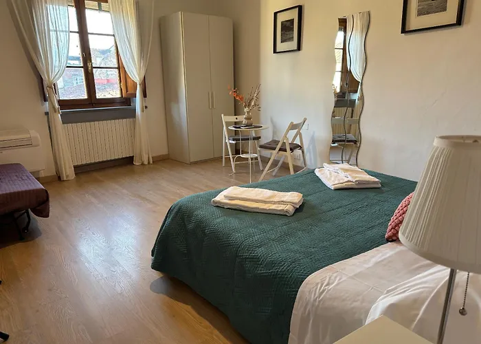At Home Bed And Breakfast Lucca