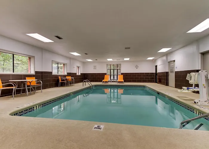 Holiday Inn Express Hotel & Suites - Atlanta/Emory University Area By Ihg