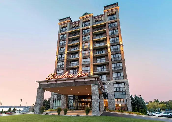 Shoreline Inn & Conference Center, An Ascend Collection Hotel Muskegon