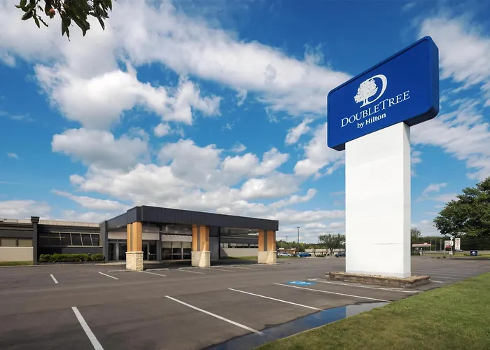Doubletree By Hilton Manhattan, Ks