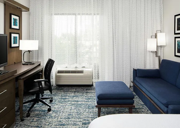 Courtyard By Marriott Wilmington Downtown/Historic District Hotel
