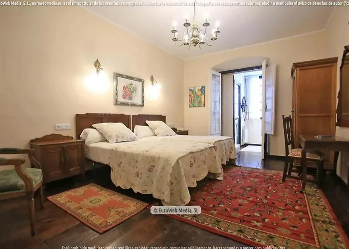 Hotel Palacio Carlos I Villaviciosa 