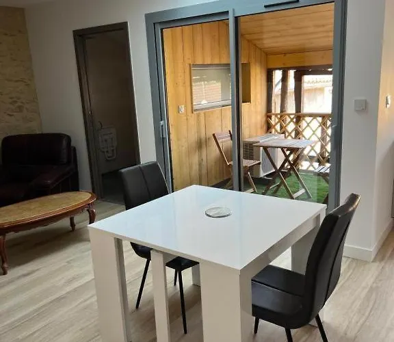 Bed and Breakfast La Petite Ecole à Marciac
