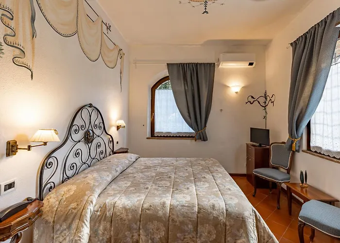 Hotel Vecchia Oliviera Montalcino