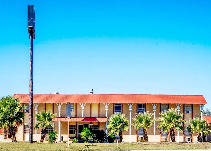 Woodfield Inn & Suites Hotel O, Yoakum Tx 111