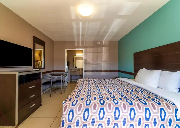 Woodfield Inn & Suites Hotel O, Yoakum Tx 111