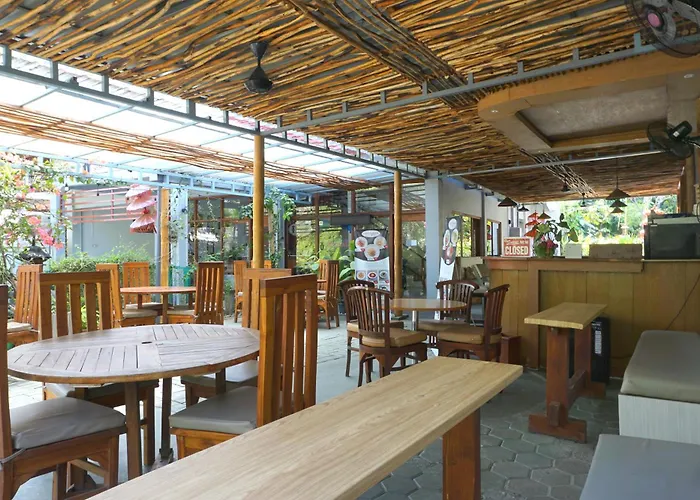 Komodo Lodge