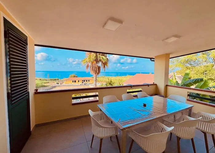 Villa Paglianiti - Your FAMILY Residence! Briatico