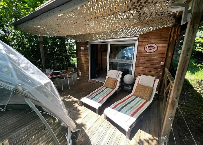 MAROSENIA TTIKI - Cabanes et Spa Ascain