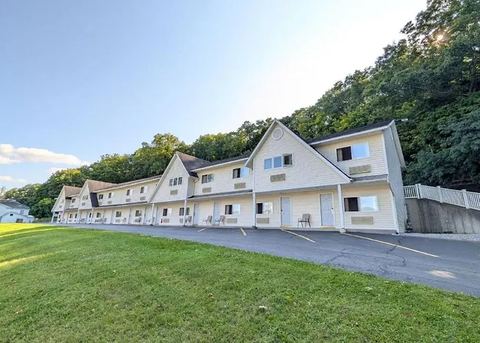 The Falls Motel - 2 Mi To " Watkins Glen State Park, Seneca Lake " And 4 Mi To Watkins Glen International Track " The Glen "